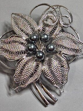 Gray Faux Pearl Cannetille Filigree Flower Silvertone Brooch Pin Vintage